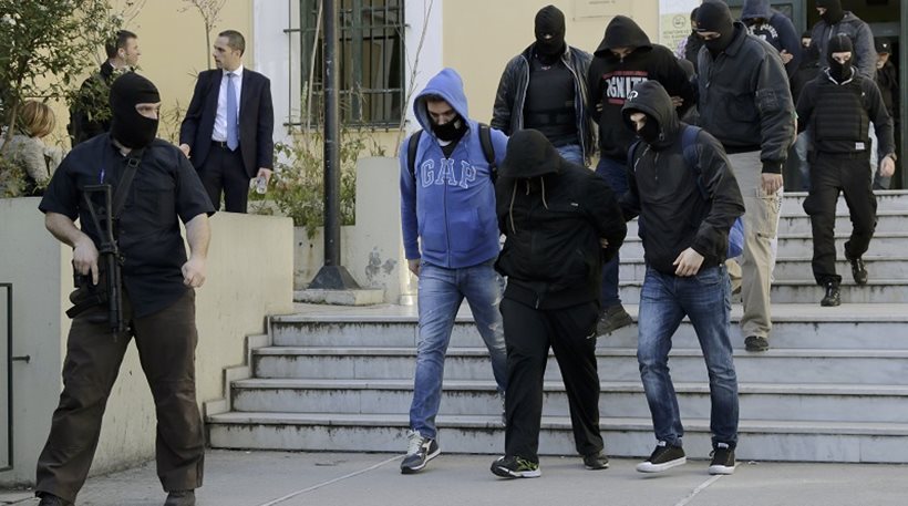 Προφυλακιστέοι  κρίθηκαν τέσσερις από τους επτά κατηγορούμενους για την οργάνωση Combat 18