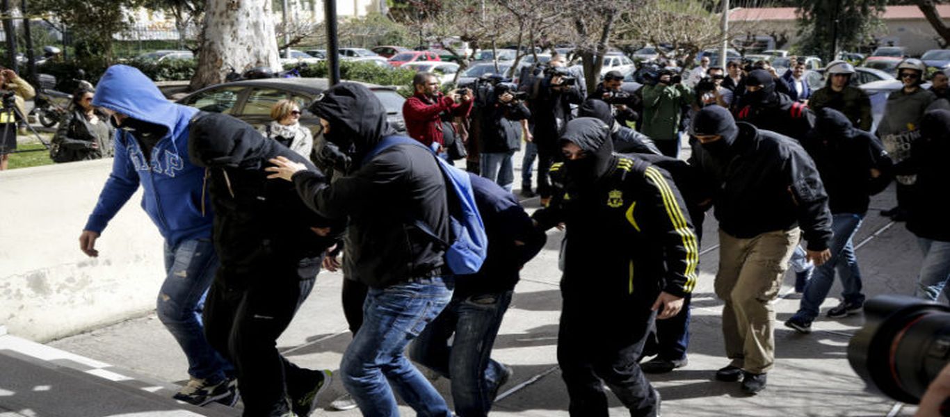 Combat 18: Το χρονικό των συλλήψεων από την αστυνομία – Οι διάλογοι «φωτιά» μεταξύ των μελών