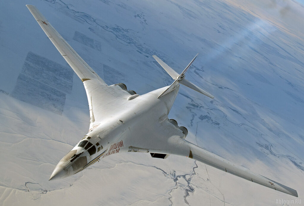 Tu-160 σε απογείωση Scramble (βίντεο)