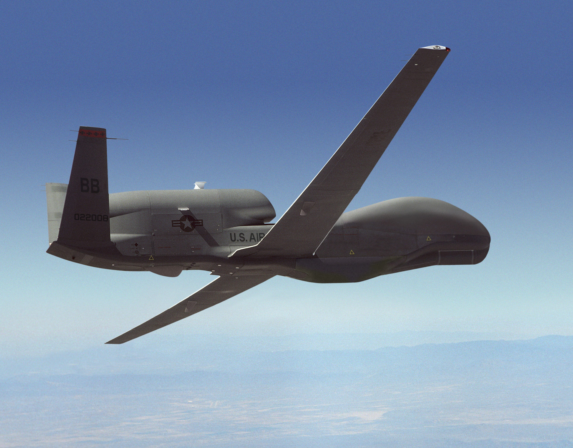 UAV RQ-4B απογείωσαν οι ΗΠΑ για να εκτιμήσει τα αποτελέσματα των βομβαρδισμών