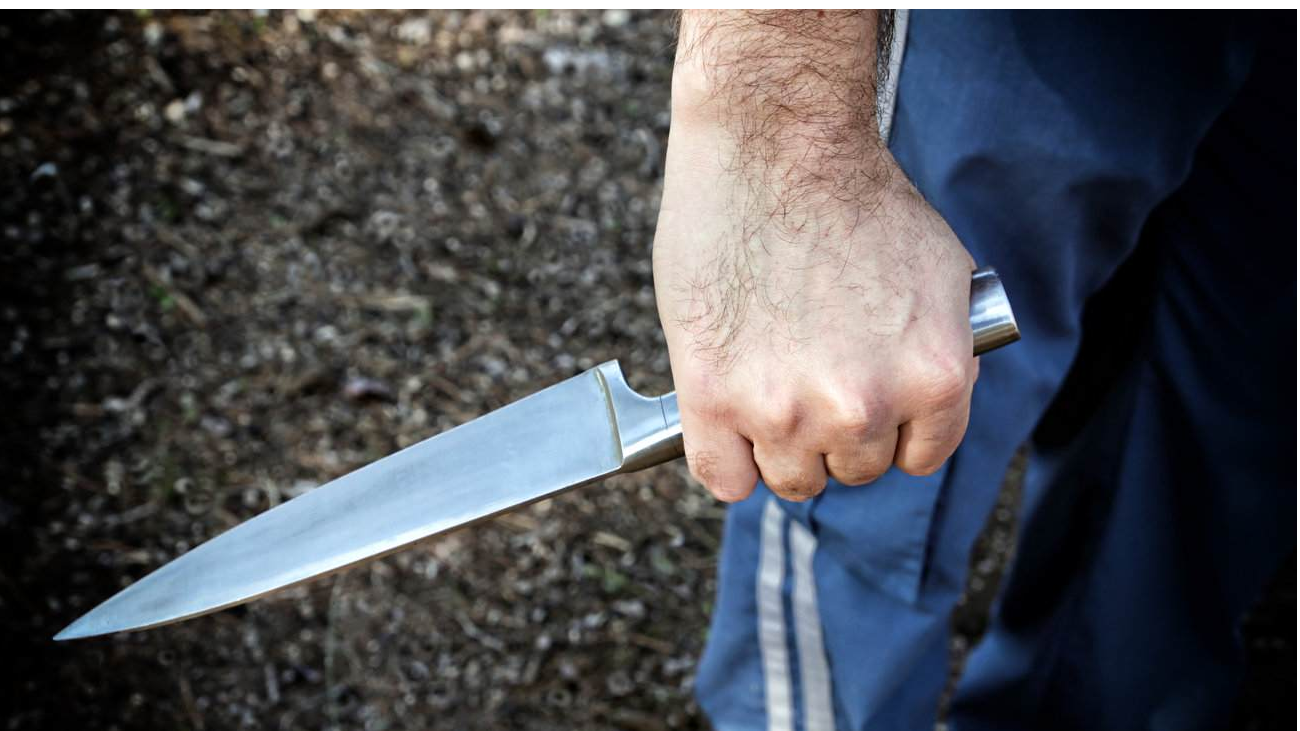 Σοκ στην κοινωνία της Ημαθίας : Νεαρός  μαχαίρωσε άνδρα για να κλέψει μπαταρία οχήματος