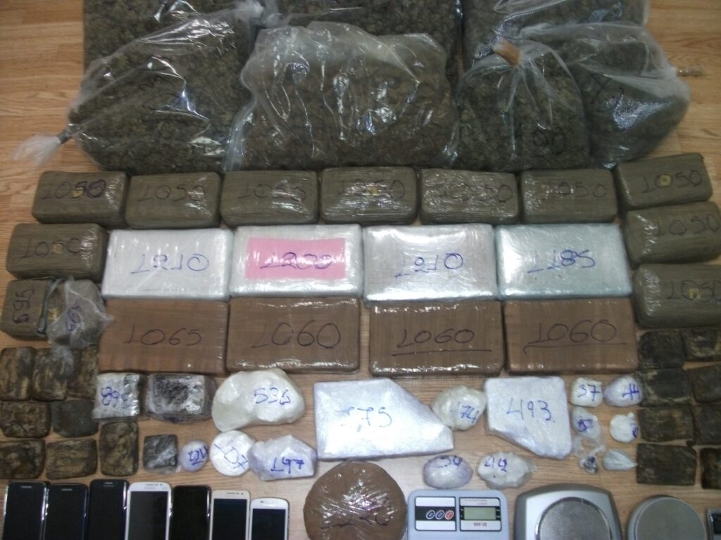 Κομοτηνή: Αλβανοί κακοποιοί πήγαν να προωθήσουν 112 κιλά κάνναβης σε αστυνομικούς, αλλά… έπεσαν στην παγίδα