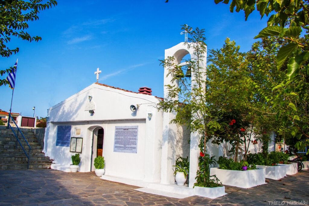 Χαλκιδική: Συνελήφθη 37χρονος στην προσπάθεια να κλέψει μπετονιέρα έξω από ξωκλήσι