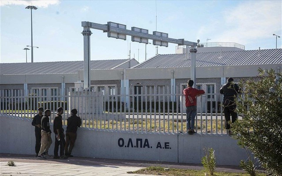 Πάτρα: Επεισόδια μεταξύ παράνομων μεταναστών για… «μια θέση στον ήλιο»