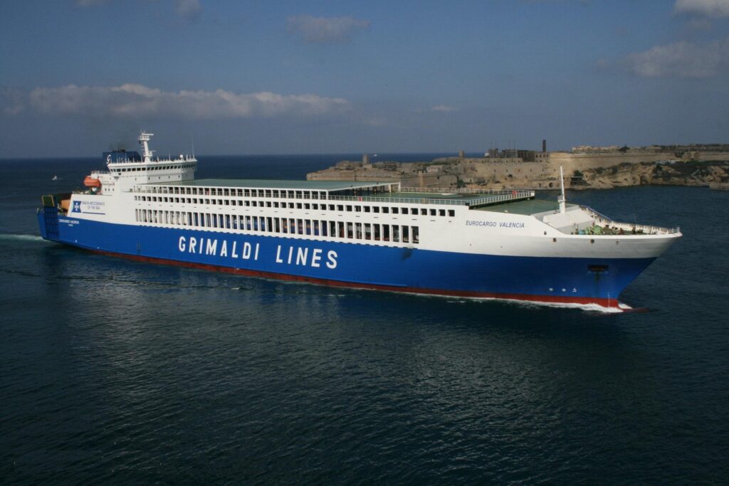 Την λήψη μέτρων ασφαλείας για τους παράνομους αλλοδαπούς στο λιμάνι της Πάτρας ζητά η Grimaldi