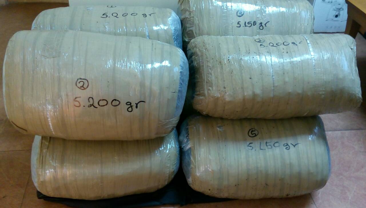 Ξάνθη: Ανυποψίαστη νεαρή πούλησε χασίς σε αστυνομικούς