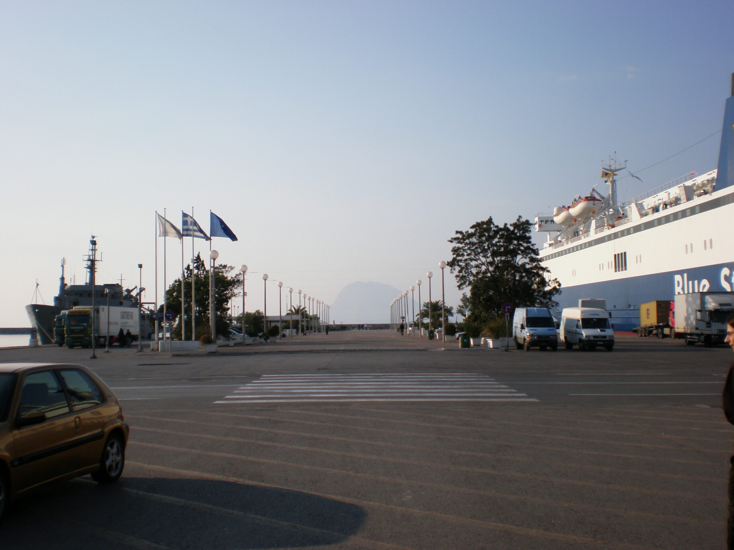 Πάτρα: Αλλοδαπός απέιλησε με όπλο οδηγό φορτηγού για να μεταφέρει «μετανάστες»