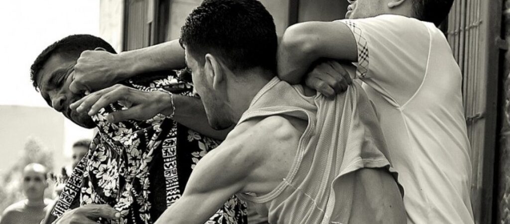 «Μην υποτιμάς κανέναν» – Όταν απλοί καβγάδες στον δρόμο κατέληξαν σε θανάτους (βίντεο)