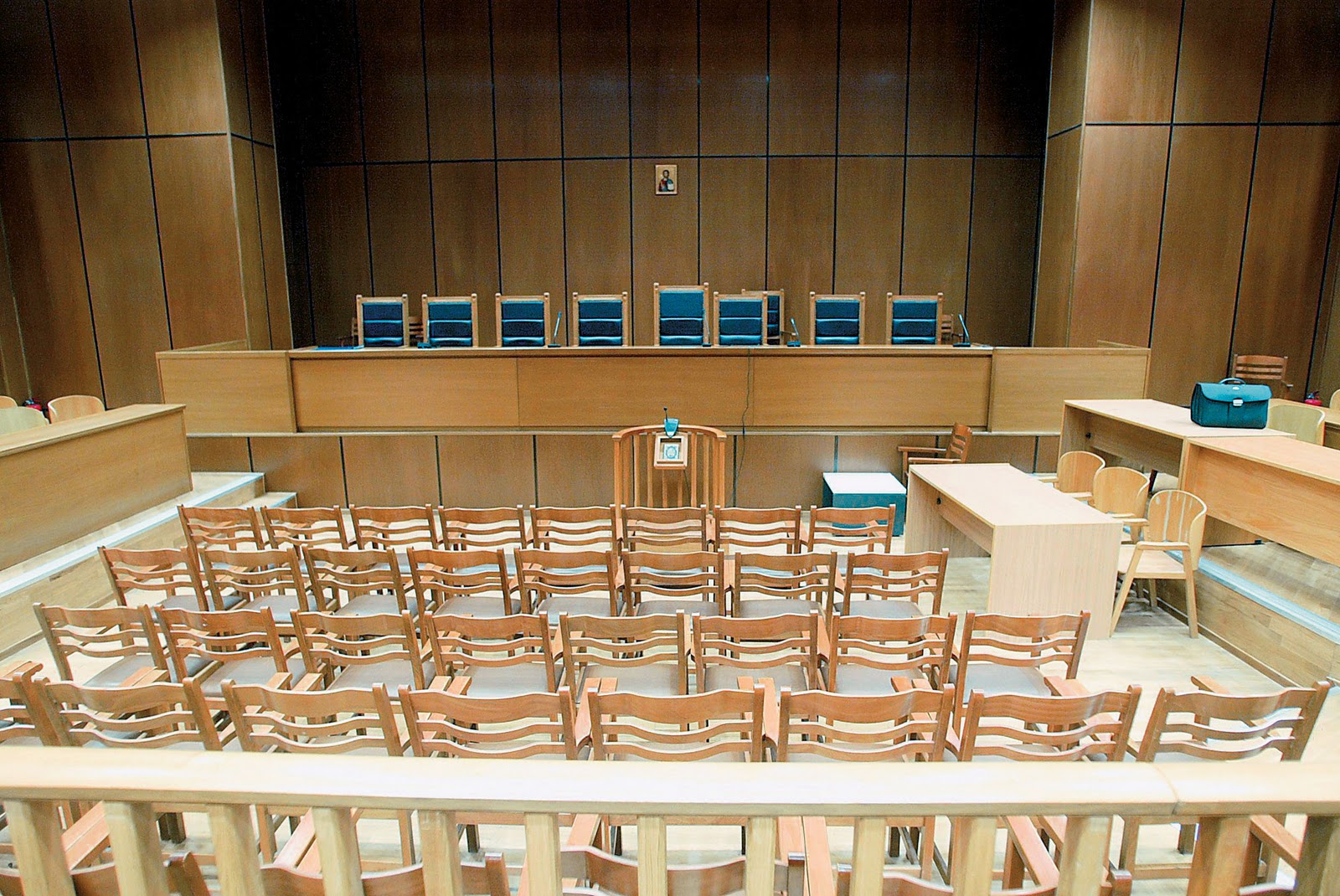 Στο εδώλιο ξανά ο πρώην πρόεδρος του «Παιδικού Σπιτιού» – Κατηγορείται για αποπλάνηση ανηλίκων