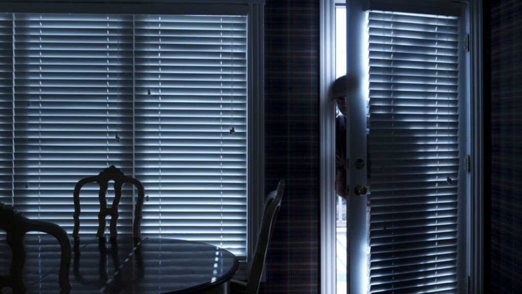 Σάλος από την ληστεία της Μυκόνου: Την οργάνωσε ο σύζυγος για να μην χάσει τα παιδιά του!