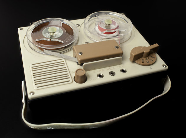 Τί κόστος έχει το βαλιτσάκι της ΕΥΠ στη μαύρη αγορά και ποιοι το έχουν αγοράσει