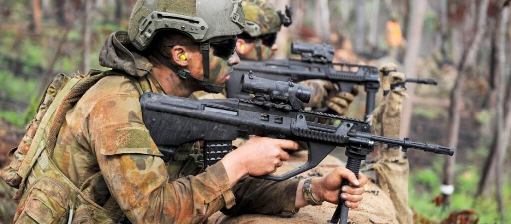 «Southern Jackaroo»: Εκπαίδευση με πραγματικά πυρά για τις Ένοπλες Δυνάμεις ΗΠΑ, Αυστραλίας και Ιαπωνίας (βίντεο)