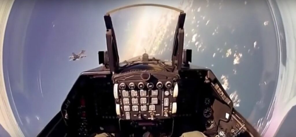 Εκπληκτικές λήψεις από κάμερα GoPro μέσα από ολλανδικό F-16