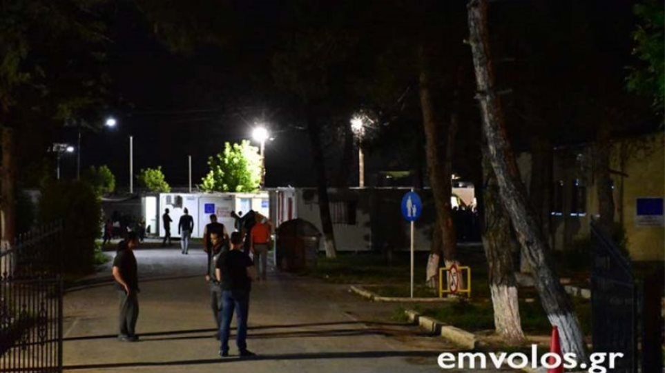 Άγρια επεισόδια και μαχαιριές μεταξύ Σύρων παράνομων μεταναστών στην Αλεξάνδρεια Ημαθίας! (βίντεο)