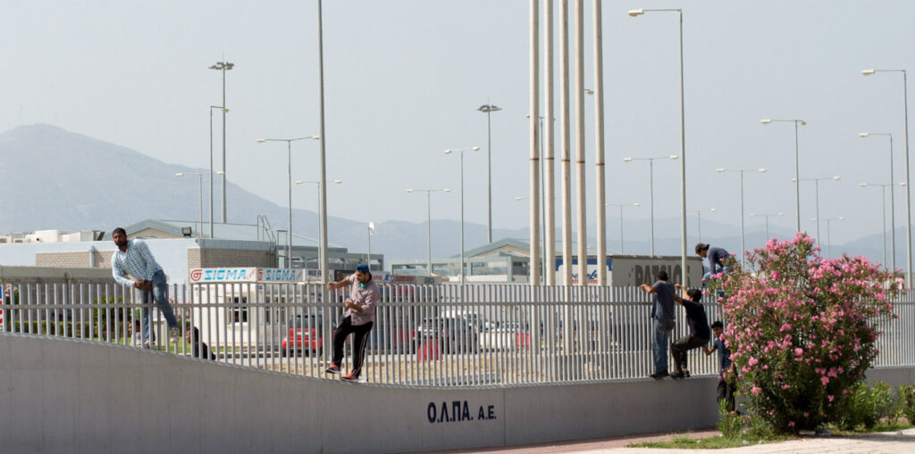 Πάτρα: Οι κάτοικοι περιφρουρούν την παραλιακή για να εντοπίσουν αλλοδαπούς