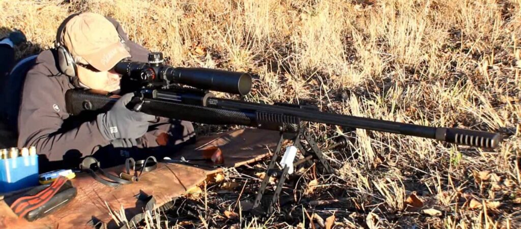 Το ρωσικό τυφέκιο SVLK-14S επιδεικνύει την ισχύ του με μία βολή από τα 2.300 μέτρα (βίντεο)