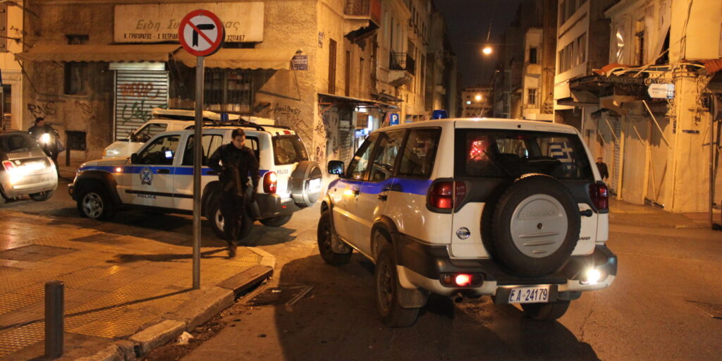 Σοκ: 38χρονος δημοτικός υπάλληλος από τη Σύρο ξυλοκοπήθηκε μέχρι θανάτου μπροστά στην Βουλή