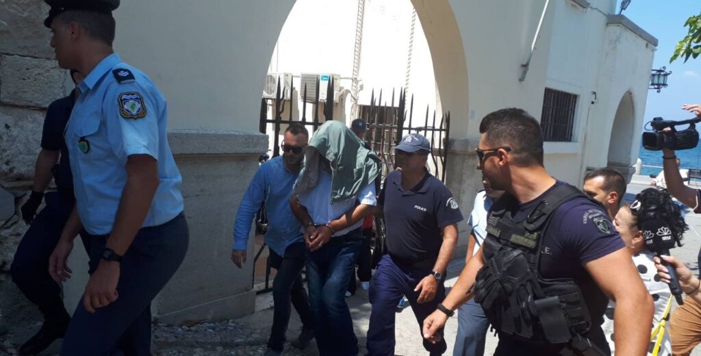 Οικογενειακό δράμα Λέρου: «Δεν πρόκειται ποτέ η ψυχή τους να ηρεμήσει – Θα τα κυνηγούν πάντα οι εφιάλτες» (βίντεο)