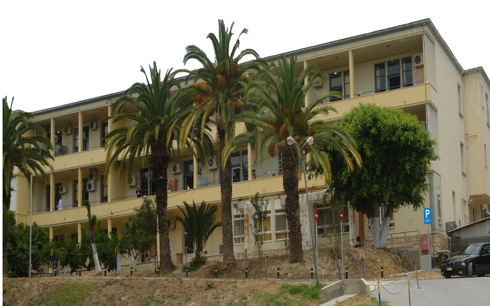 Κρήτη: Ασθενής με άνοια χτύπησε νοσηλεύτρια στο κεφάλι – Αγανακτισμένοι οι συνάδελφοί της!