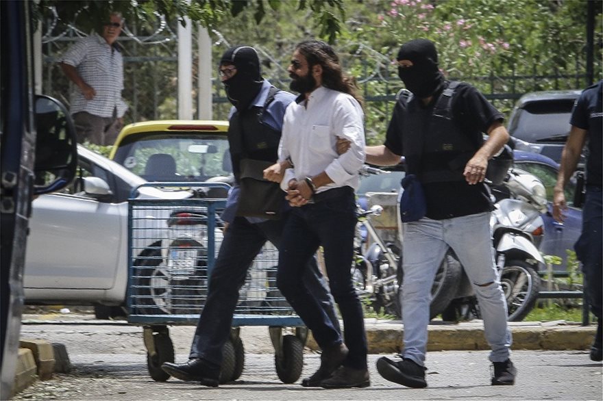 Ελεύθερος με περιοριστικούς όρους ο Κ.Μπαρμπαρούσης