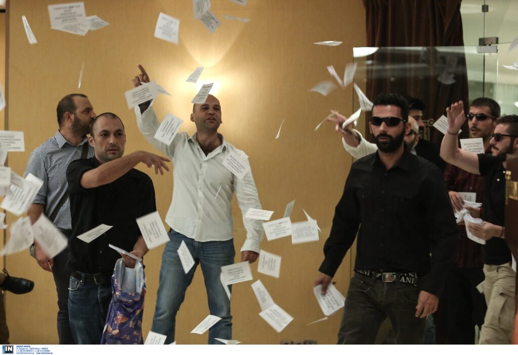 Ο αρχηγός του Ρουβίκωνα προωθεί μήνυμα στρατολόγησης νέων μελών για να πάει μέχρι και στο «τελευταίο χωριό»