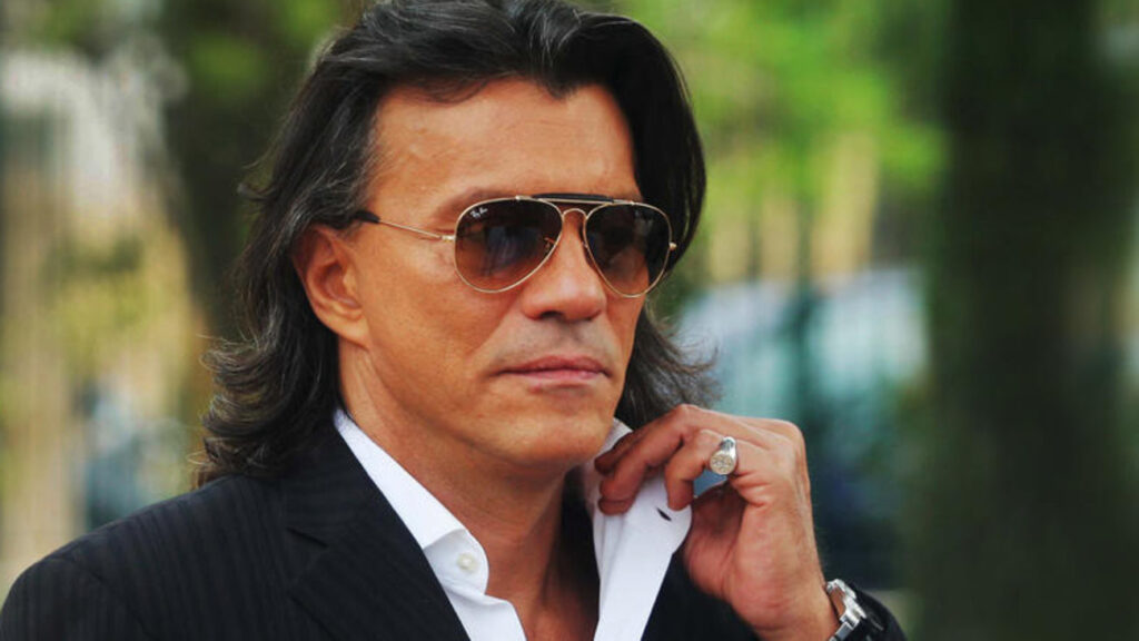 Ο Ηλίας Ψινάκης είπε ψέματα ότι κάηκε το σπίτι του (φωτό)