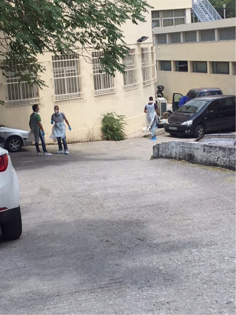 Στο νεκροτομείο Αθηνών για ταυτοποίηση τα πρώτα πτώματα – Αγωνία για τους συγγενείς (βίντεο)