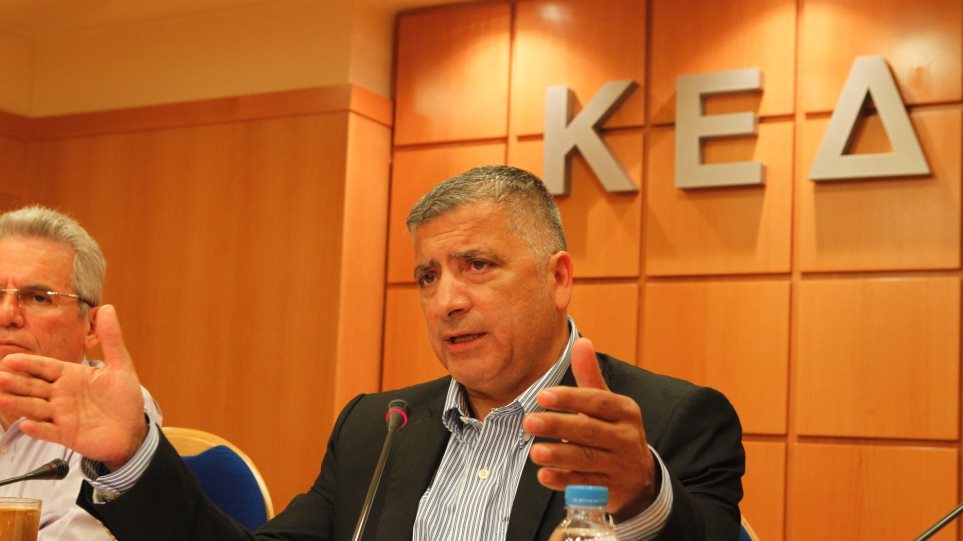 Να ζητήσει συγγνώμη ή να παραιτηθεί η Δούρου απαιτεί ο Πατούλης