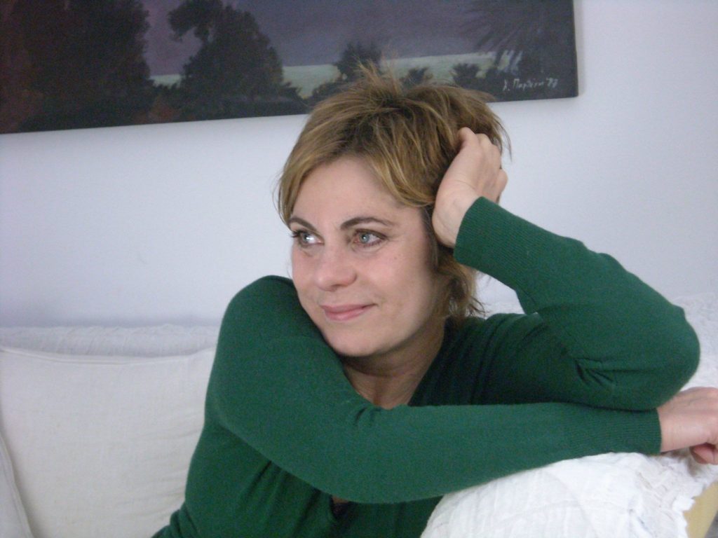 Ο αδερφός του Δημήτρη Τουρναβίτη, συντρόφου της Χρύσας Σπηλιώτη βουτάει στη θάλασσα για να τους βρει (βίντεο)