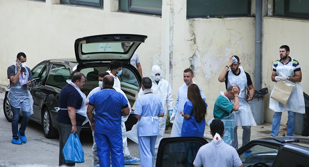 Αγώνας δρόμου για την ταυτοποίηση των θυμάτων από τις φονικές πυρκαγιές