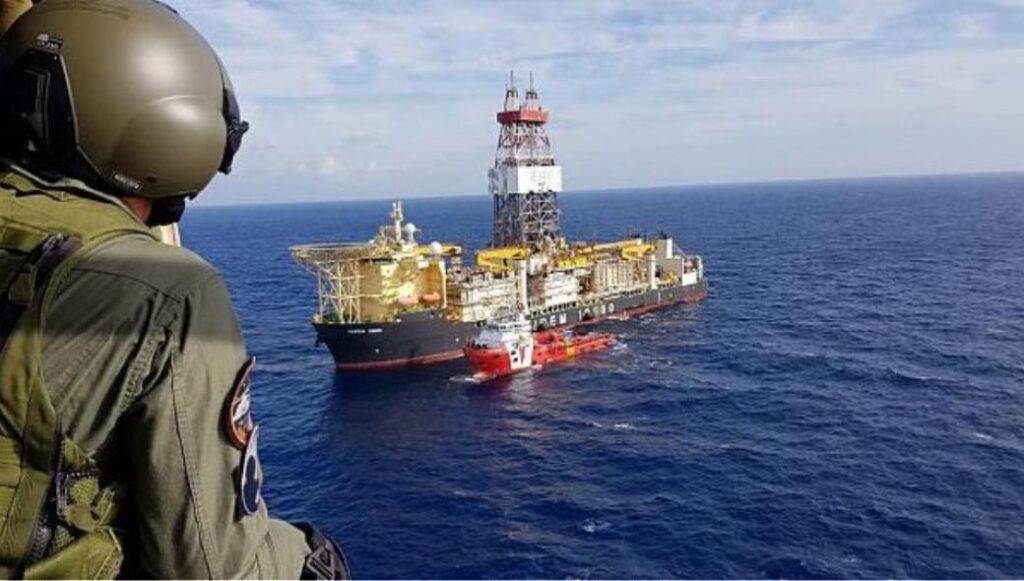 Τούρκος υπουργός Ενέργειας: «Σε δύο μήνες ξεκινάμε γεωτρήσεις στα ανοικτά της Αττάλειας και της Μερσίνης»