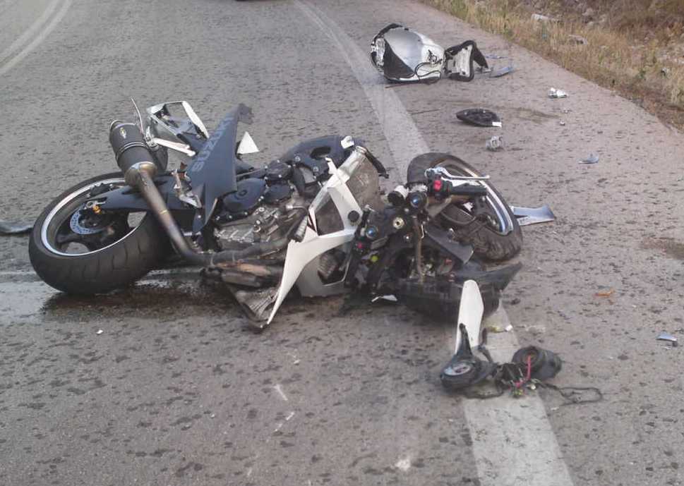 Κρήτη: Μάχη για τη ζωή δίνουν 2 τραυματίες σε τροχαία