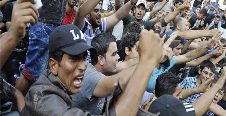 Δράμα: 6 «πρόσφυγες» μαχαίρωσαν 52χρονο