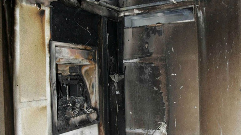 Έκρηξη σε ΑΤΜ και στον Άγιο Στέφανο τα ξημερώματα