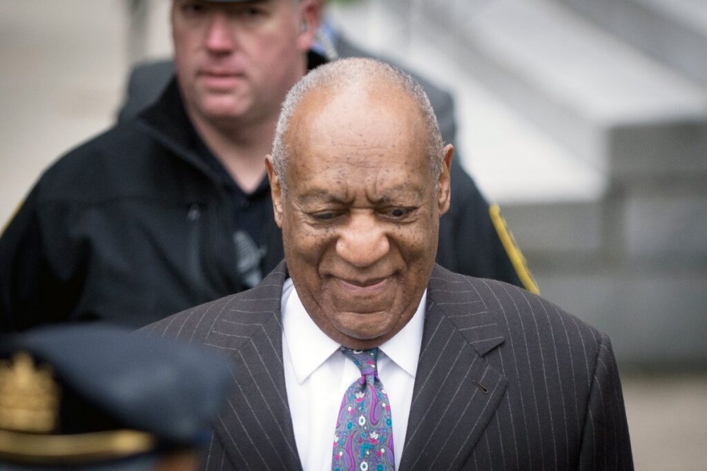 Μπιλ Κόσμπι: Έκανε αστεία και χασκογελούσε λίγο πριν ακούσει την καταδίκη του