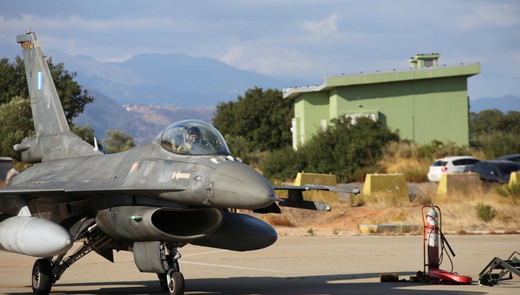 Ο Αμερικανός ακόλουθος Άμυνας στην 115ΠΜ στη Σούδα