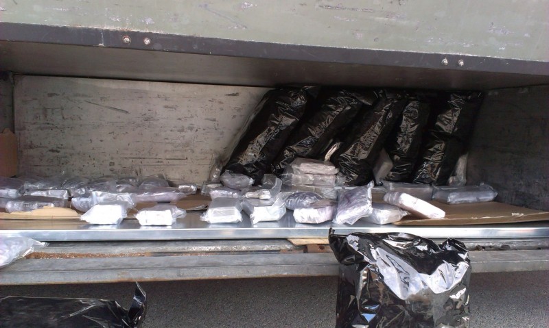 Πάτρα: Μπλόκο του Λιμενικού στη διακίνηση 400 κιλών κάνναβης!