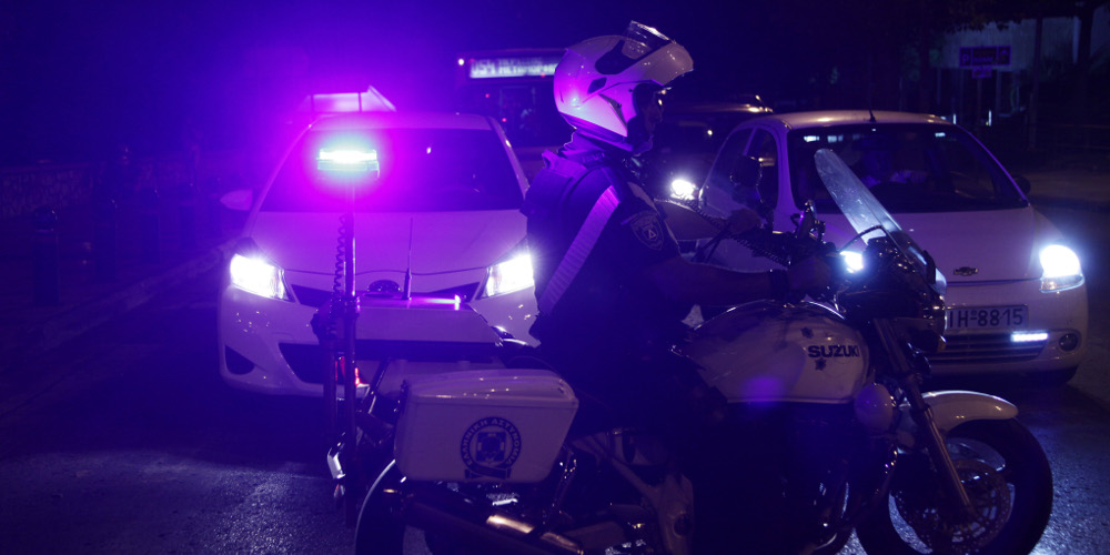 Η ΕΛΑΣ στα άδυτα της νύχτας για τους δράστες της μαφιόζικης επίθεσης στον Πειραιά