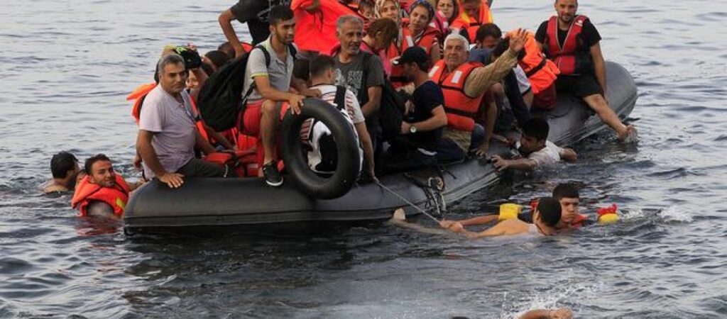 Μεταναστευτικό: «Παρατυπίες, κακοδιαχείριση και κατάχρηση θέσεων»
