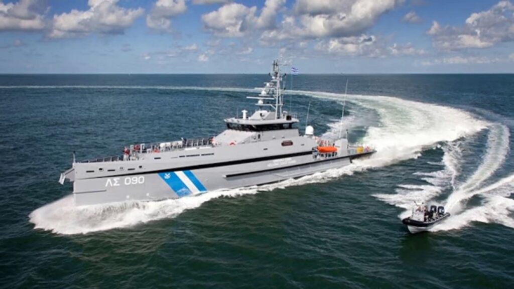 Πλωτά του ΛΣ και της FRONTEX μετέφεραν σε Αλεξανδρούπολη και Χίο 87 παράνομους μετανάστες