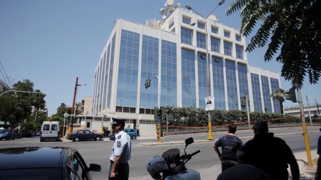 Eιδικοί για την βόβμα στον ΣΚΑΪ: «Πρόκειται για μια αυτοσχέδια κατευθυντική νάρκη με εκρηκτικά στη βάση» (φωτο)