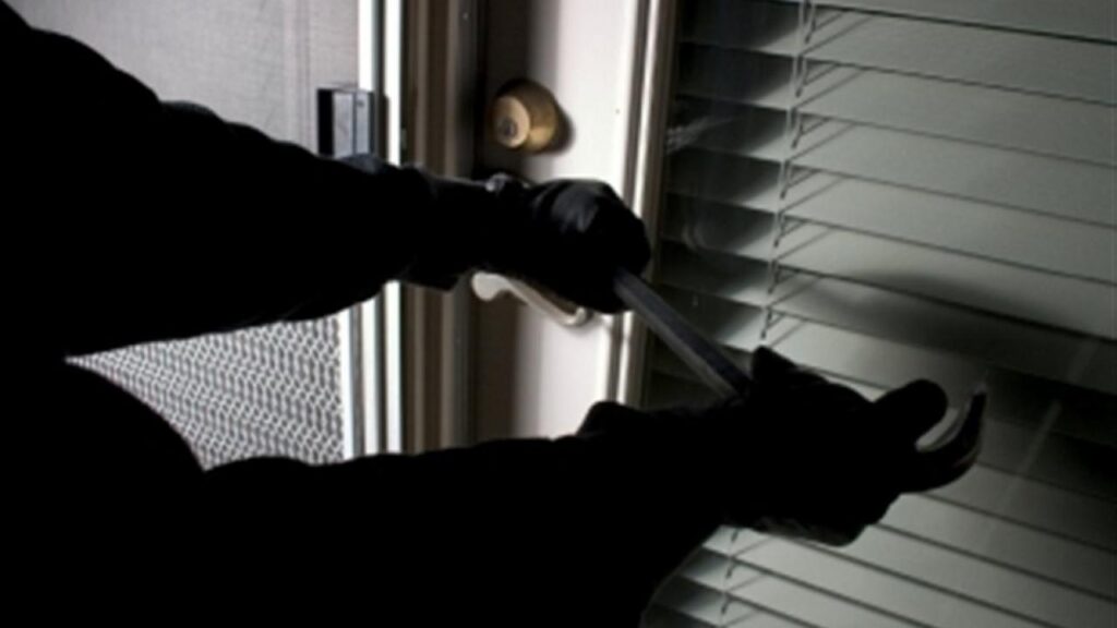 Πάρτυ έκαναν οι διαρρήκτες τα Χριστούγεννα