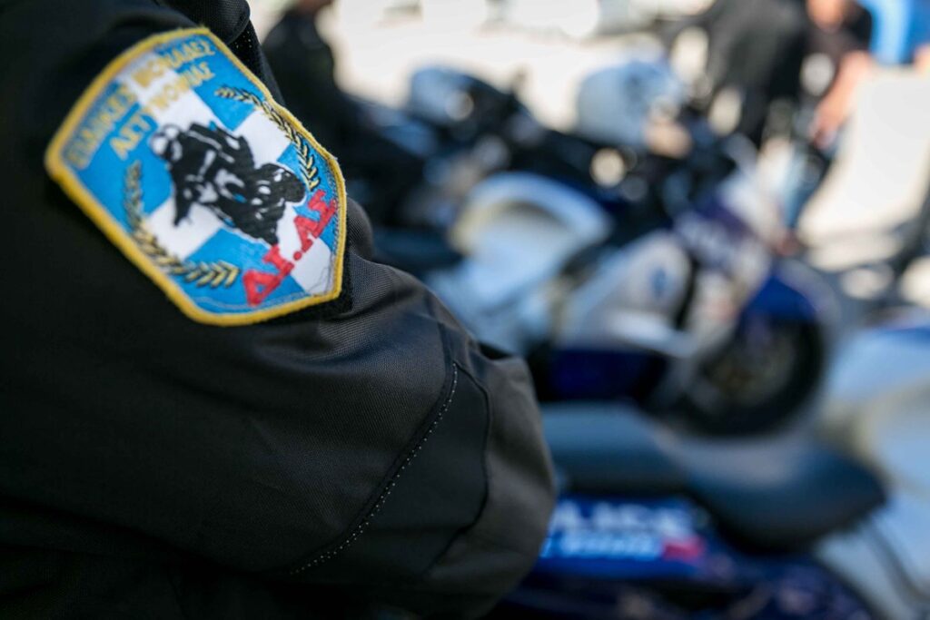 Ότι θέλουν κάνουν: Βροχή πυροβολισμών στην κεντρική πλατεία της Μεσσήνης από Τσιγγάνους!