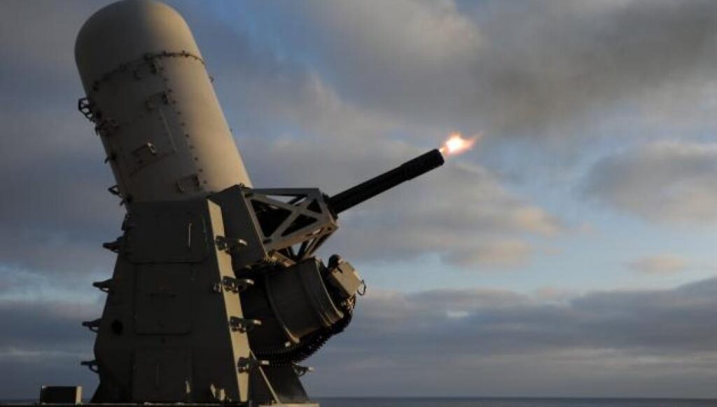 Phalanx: Πράσινο φως από το Πεντάγωνο για την υποστήριξη της αντιπυραυλικής άμυνας του ΠΝ (βίντεο)