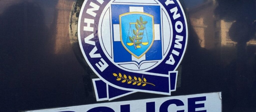 Συλλήψεις αλλοδαπών για λαθρεμπόριο καπνού σε Κορινθία και Μυτιλήνη