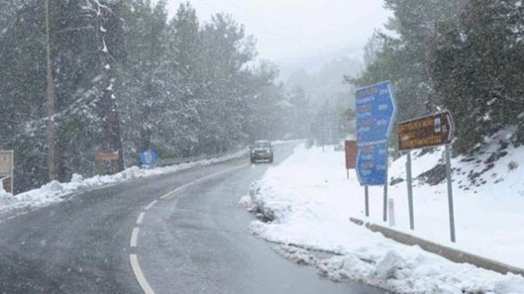 Θεσσαλονίκη: Μετ΄ εμποδίων τα δρομολόγια αστικών λεωφορείων λόγω παγετού