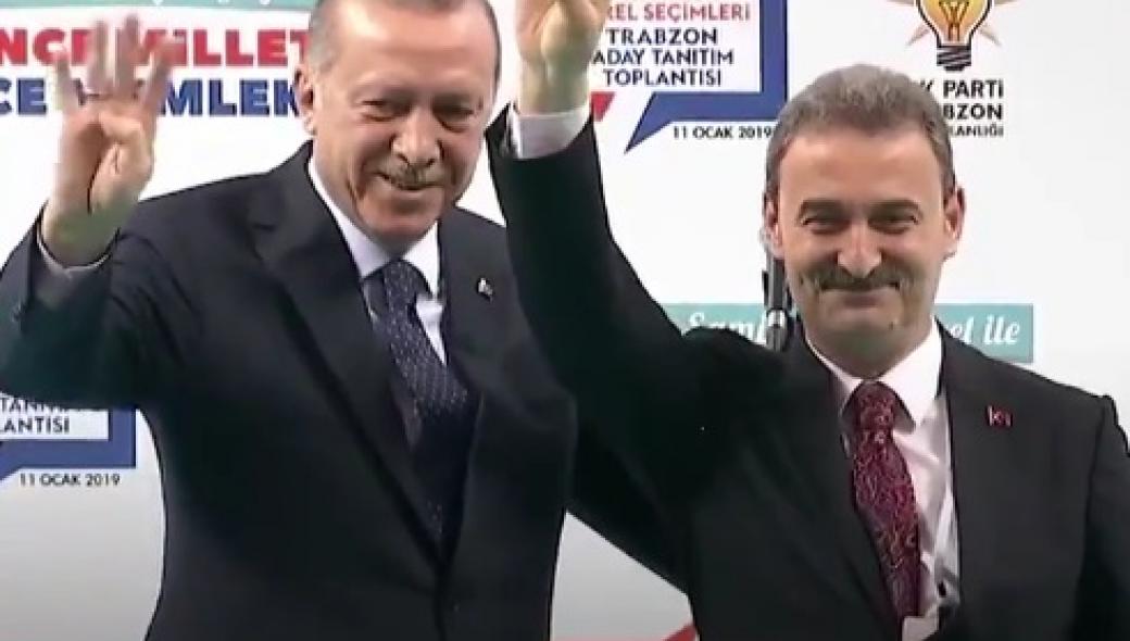 «Εκπληκτικό» βίντεο: «Πρόεδρε να κάνω το σήμα των Γκρίζων Λύκων;» – Ερντογάν: «Ναι, άνετα»