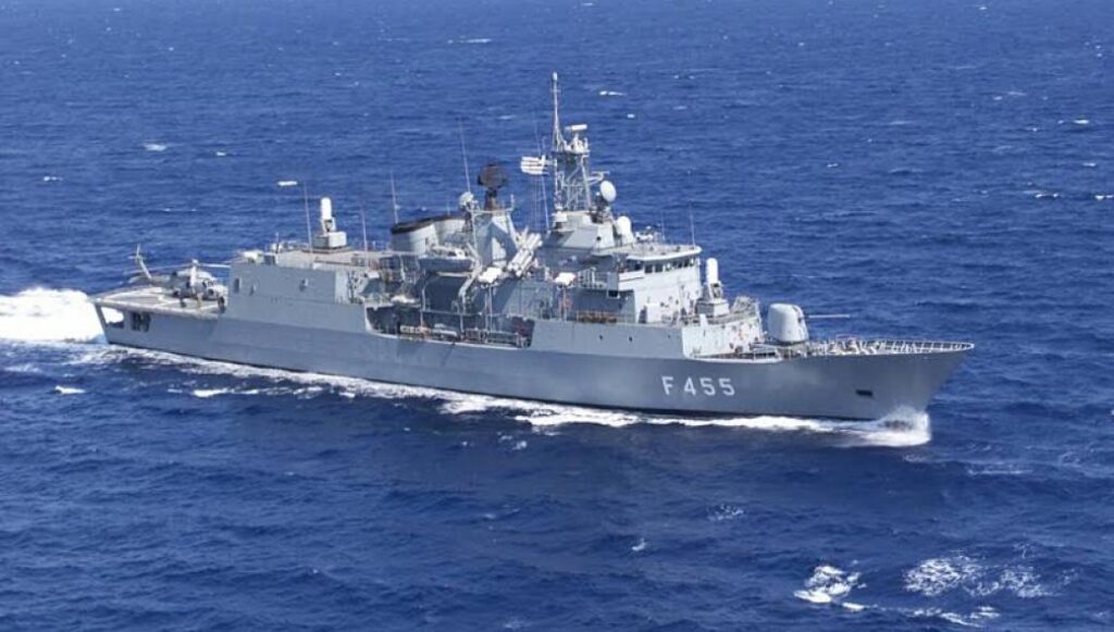 Ο ελληνικός Στόλος περικυκλώνει το Βarbaros – Ναυάρχος Ε.Αποστολάκης: «Θα κάνουμε αυτό που πρέπει» (upd)