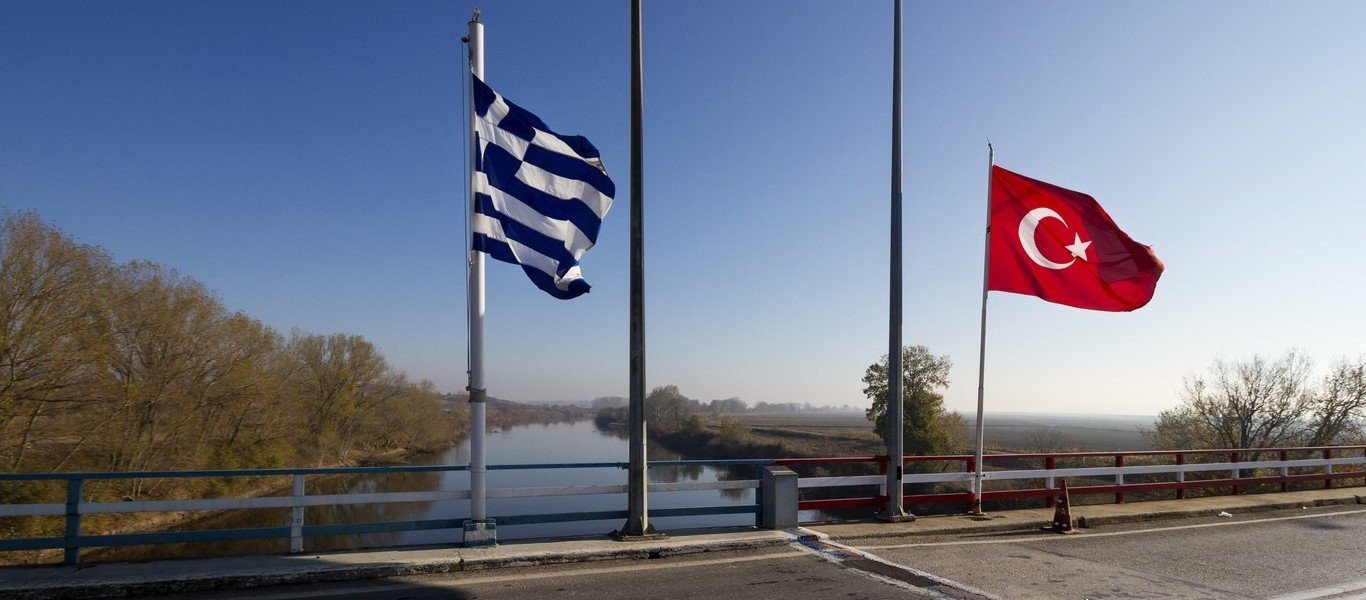 Εβρος: Ελεύθεροι με περιοριστικούς όρους o Ελληνας στρατιωτικός και ο Βρετανός που κατηγορούνται για κατασκοπεία