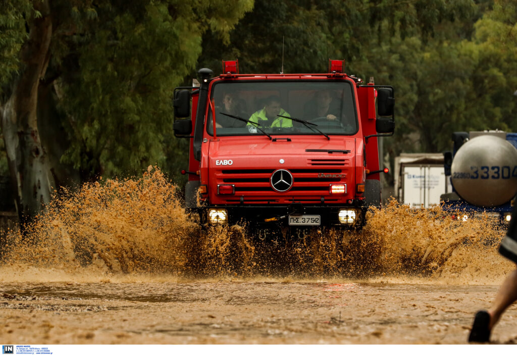 Μεσσηνία: Εννέα άτομα απεγκλώβισε η Πυροσβεστική